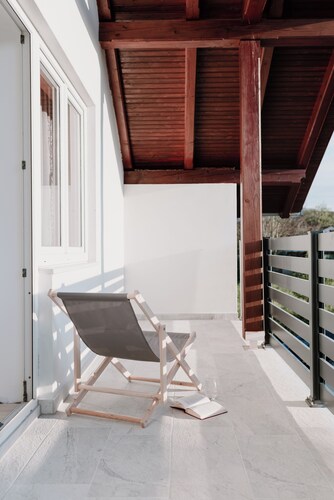 Elbe Holiday in Kroatien...behagliches Haus mit dem Pool und Piano