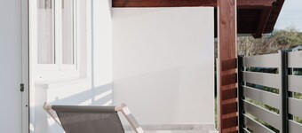 Elbe Holiday in Croatia... cozy house with pool and piano