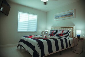 1 bedroom, in-room safe, iron/ironing board, free WiFi
