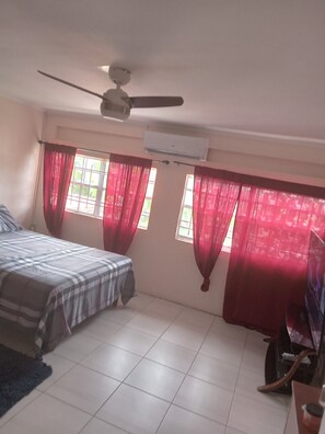 3 habitaciones, wifi gratis y ropa de cama 