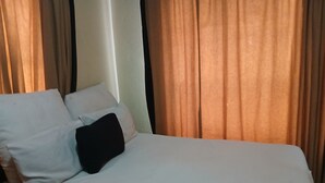 Iron/ironing board (on request), free WiFi - Valley Center guest house (Johannesburg)
