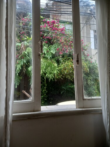 Discover the charm of staying at Casa 11, in the heart of Leme/Copacabana!!!