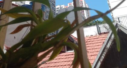 Discover the charm of staying at Casa 11, in the heart of Leme/Copacabana!!!