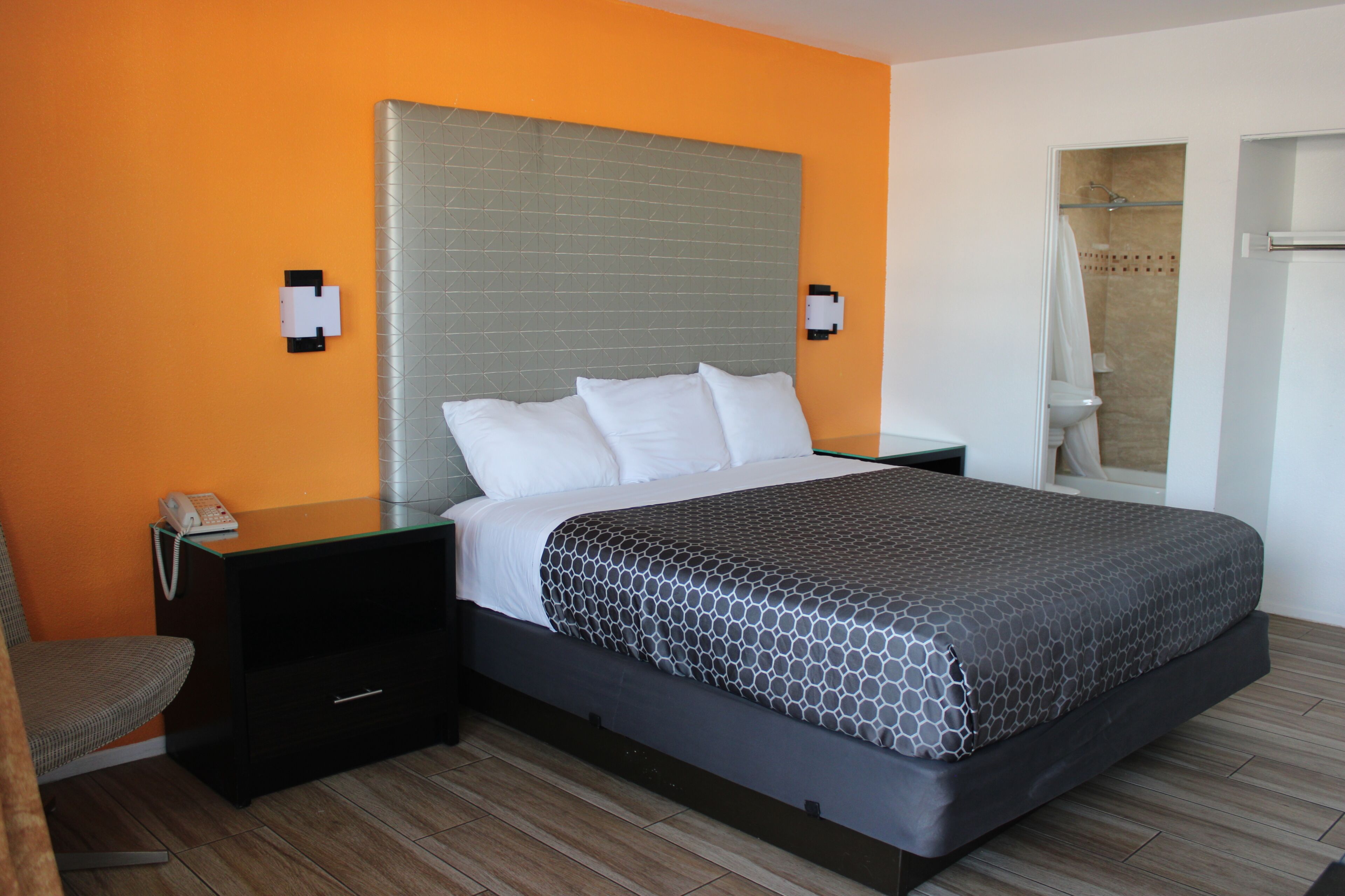 Habitación individual básica, para no fumadores, aire acondicionado | Tabla de planchar con plancha y wifi gratis 