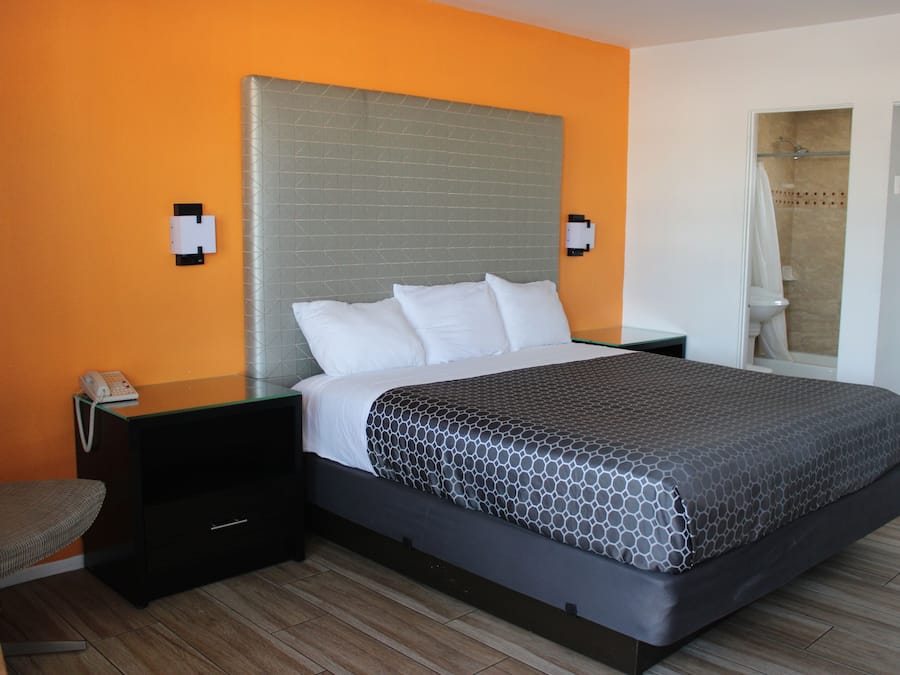 Basic Single Room, Non Smoking, Air conditioning | Iron/ironing board, free WiFi