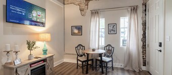 Downtown Laurel, Ground Level, No Stairs, King Bed