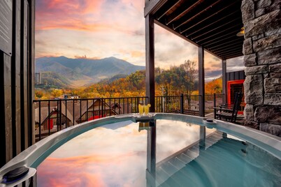 5min walk to Gatlinburg|Mtn View|Game Rm|Sauna|Theater|Indr Pool|