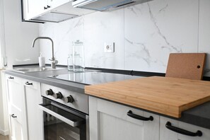 Fridge, oven, dishwasher