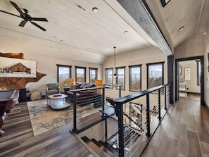 Smart TV, fireplace, offices - Million $ View|Theater|Games|Pool Table|Indr Pool (Sevierville)