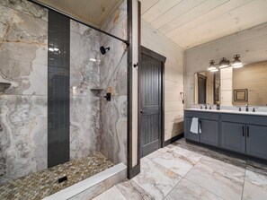 シャワー、タオル