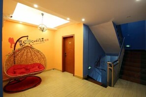 Interior - Nanmu Inn (Fenghuang)