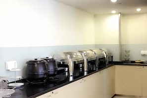 مطعم