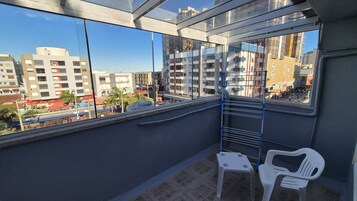 Premium Triple Room | Minibar, blackout drapes, free WiFi, bed sheets