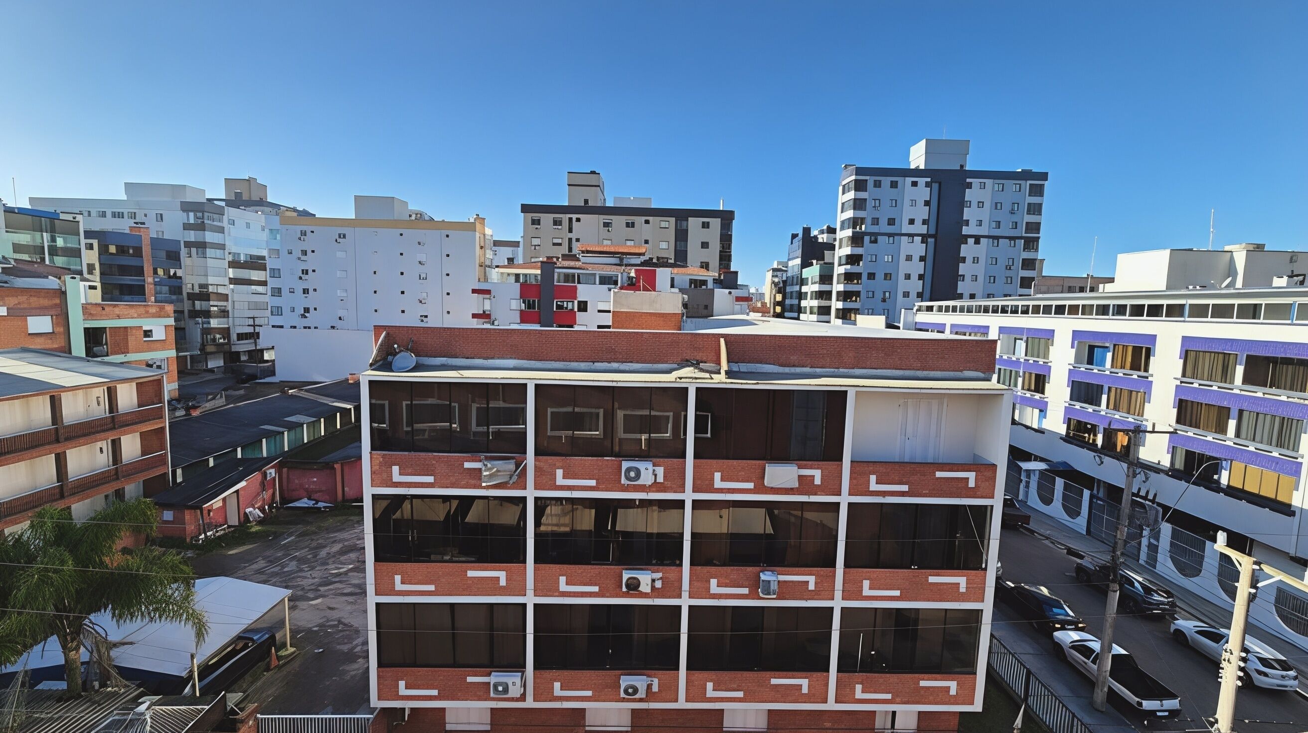 Comfort Triple Room | Minibar, blackout drapes, free WiFi, bed sheets