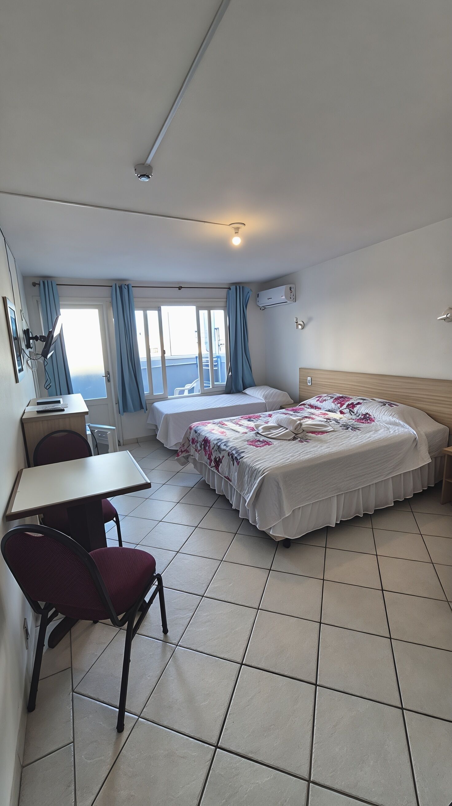 Minibar, blackout curtains, free WiFi, bed sheets