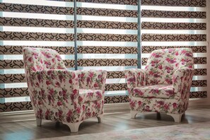 Classic Suite, Beach View | In-room safe, blackout drapes, soundproofing, iron/ironing board - Alya Suit (Atakum)