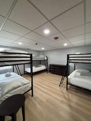 3 bedrooms, WiFi, bed sheets