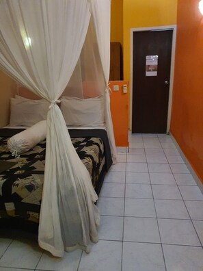 Room - Zen Inn with 4 beautiful rooms, each with an inner courtyard (Bali)