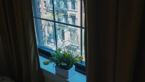 Standard Room, 1 Double Bed (Shared Bathrooms) | Desk, free WiFi