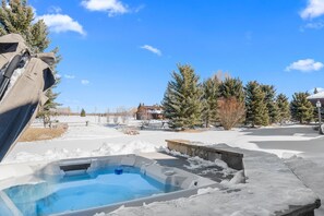 Outdoor spa tub - RMR: Lazy Bear Lodge in Wilson, WY (Wilson)