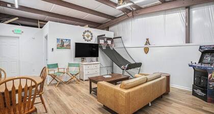 Hoops Haven 5-bedroom house in lovely McCalla