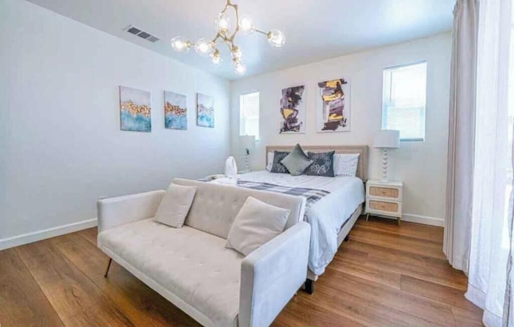 2 habitaciones, tabla de planchar con plancha y wifi 