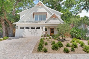Exterior - Enchanted Getaway, Stunning Home, Walking Distance to the Beach, Private Heated Pool! (Saint Simons Island)