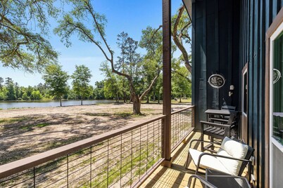 Sunset Haven Lake-Volleyball-Pool