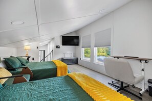 2 slaapkamers, een bureau, een strijkplank/strijkijzer, internet