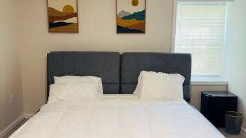 2 sovrum, strykjärn/strykbräda, wi-fi och sängkläder