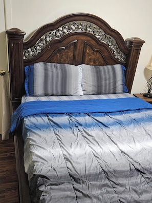 3 Schlafzimmer, Bügeleisen/Bügelbrett, WLAN, Bettwäsche