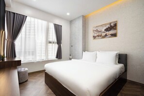 พรีเมียมอพาร์ทเมนท์, 2 ห้องนอน, ระเบียง, วิวเมือง | 3 ห้องนอน, โต๊ะทำงาน, ผ้าม่านกันแสง, ห้องเก็บเสียง