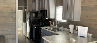 Tiny Homes for Rent, minutes to the Casino, Golf Course & Water Park