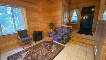 Smart TV, fireplace, DVD player