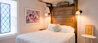 Shanty Bellum Too | 2/1, Washer/Dryer, Full Kitchen