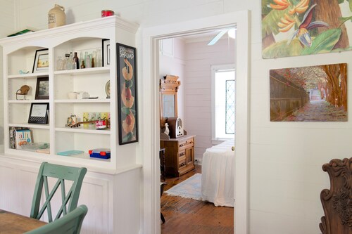 Shanty Bellum Too | 2/1, Washer/Dryer, Full Kitchen