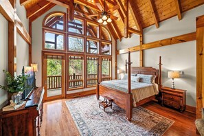 7 bedrooms, iron/ironing board, free WiFi, bed sheets