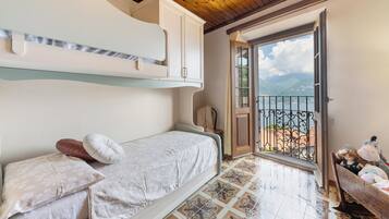 2 dormitoris, planxa i posts de planxar, wifi gratuïta i roba de llit