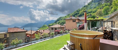 مغطس سبا خارجي