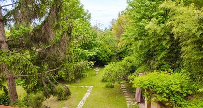 Apartment '2 Pieces Dans Maison Individuelle' with Shared Terrace, Wi-Fi and Air Conditioning