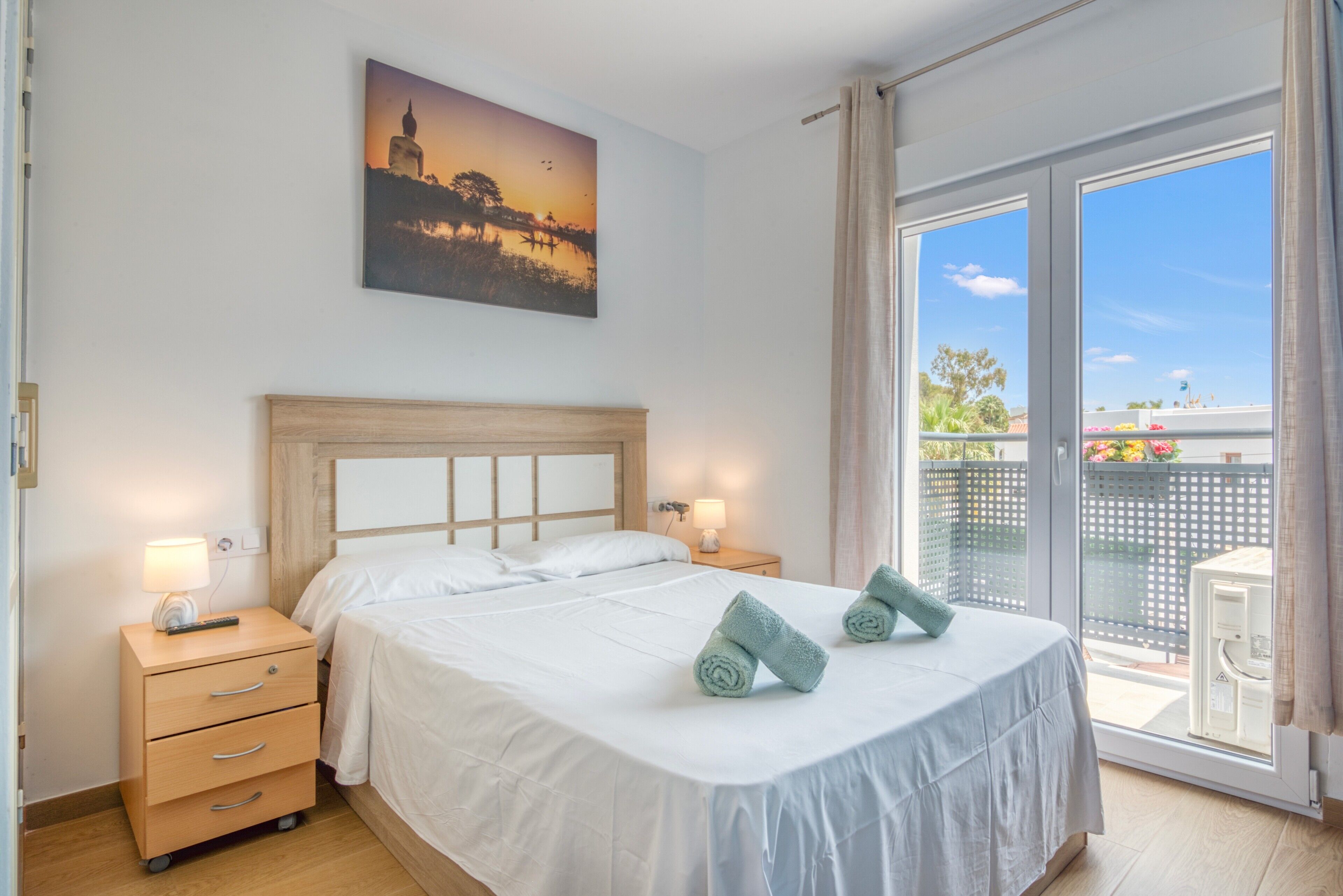 4 chambres, fer et planche à repasser, Wi-Fi gratuit, draps fournis
