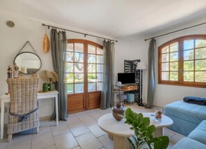 TV, fireplace, table tennis