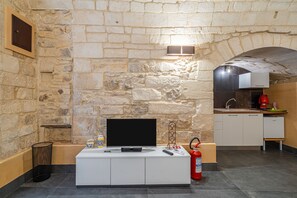 Interior - Apartment 'Dammuso 3cirniechi' with Wi-Fi and Air Conditioning (Ragusa)