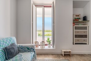 TV - Apartment 'Calçada' with Private Pool, Private Terrace and Wi-Fi (Alcácer do Sal)