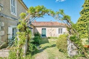 Exterior - Maison Les Orchidées – Stay in the Heart of the Isle Valley (Razac-sur-l'Isle)