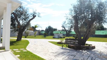 Enceinte de lâhĂ©bergement