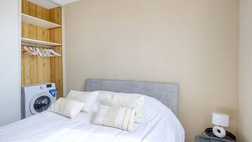 1 bedroom, iron/ironing board, free WiFi, bed sheets