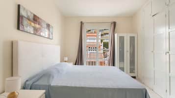 1 chambre, fer et planche à repasser, Wi-Fi gratuit, draps fournis
