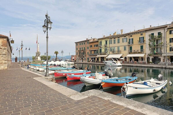 Marina - Room 'Double Locanda 7 Camini' with Wi-Fi and Air Conditioning (Verona)