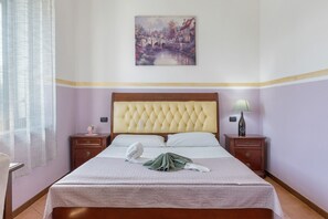 1 bedroom, free WiFi, bed sheets